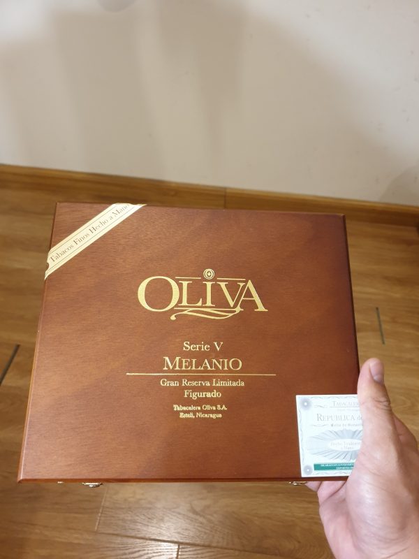 Xì gà Oliva Serie V Menalio Figurado