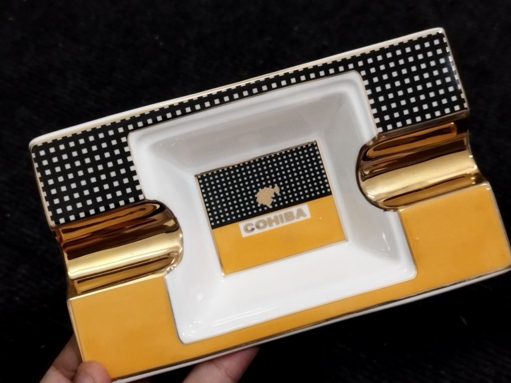 Gạt tàn xì gà Cohiba G281