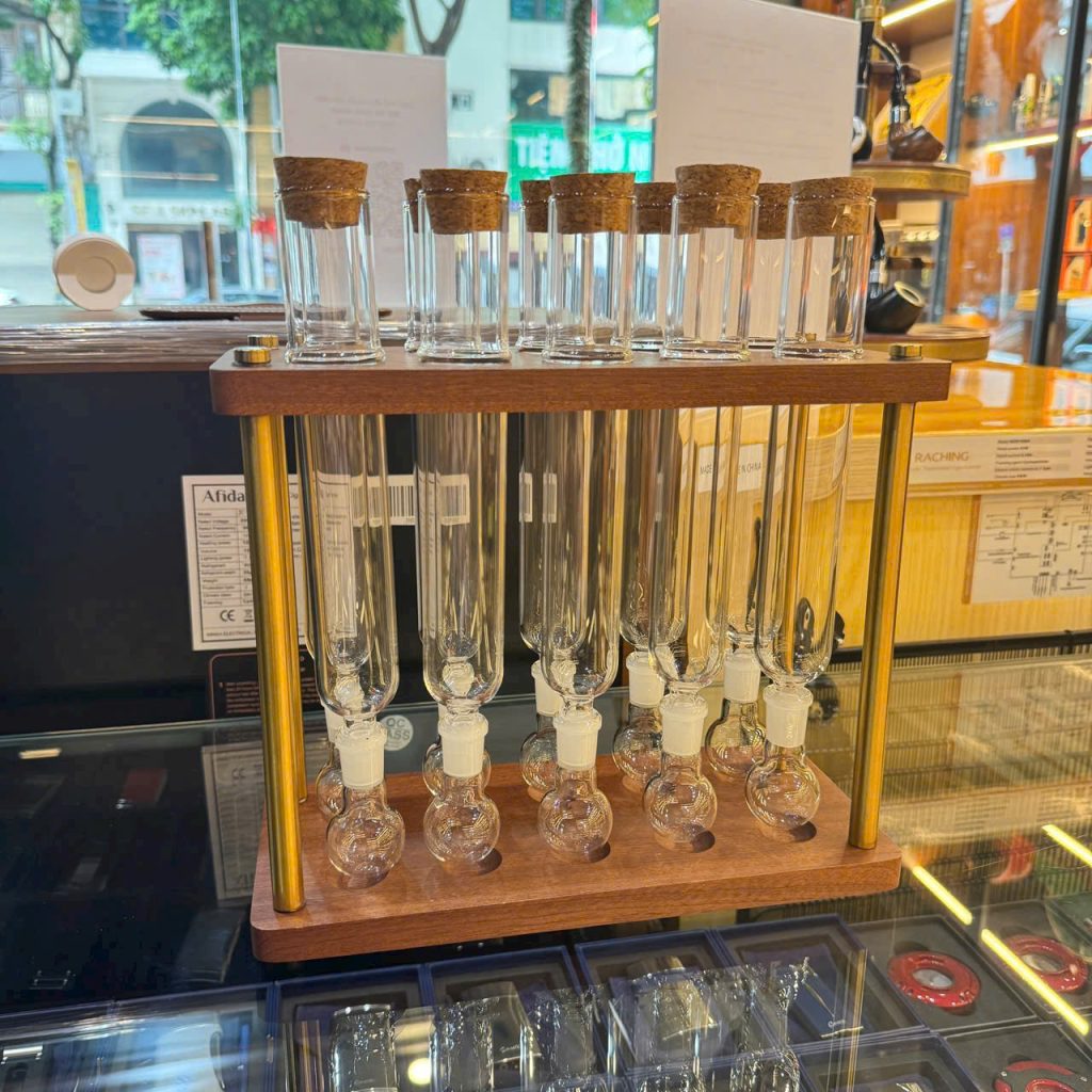 Ống ướp ủ xì gà chuyên dụng